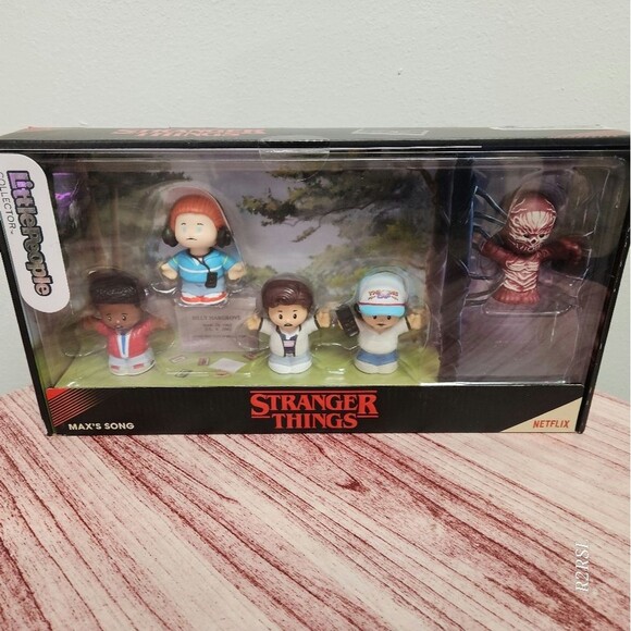 FP Little People Collector: Stranger Things Max's Song Collector Set NIB - Picture 1 of 9